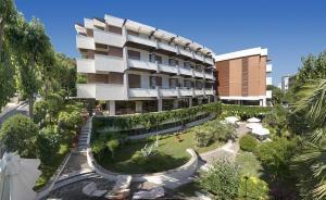 Alexander Hotel
