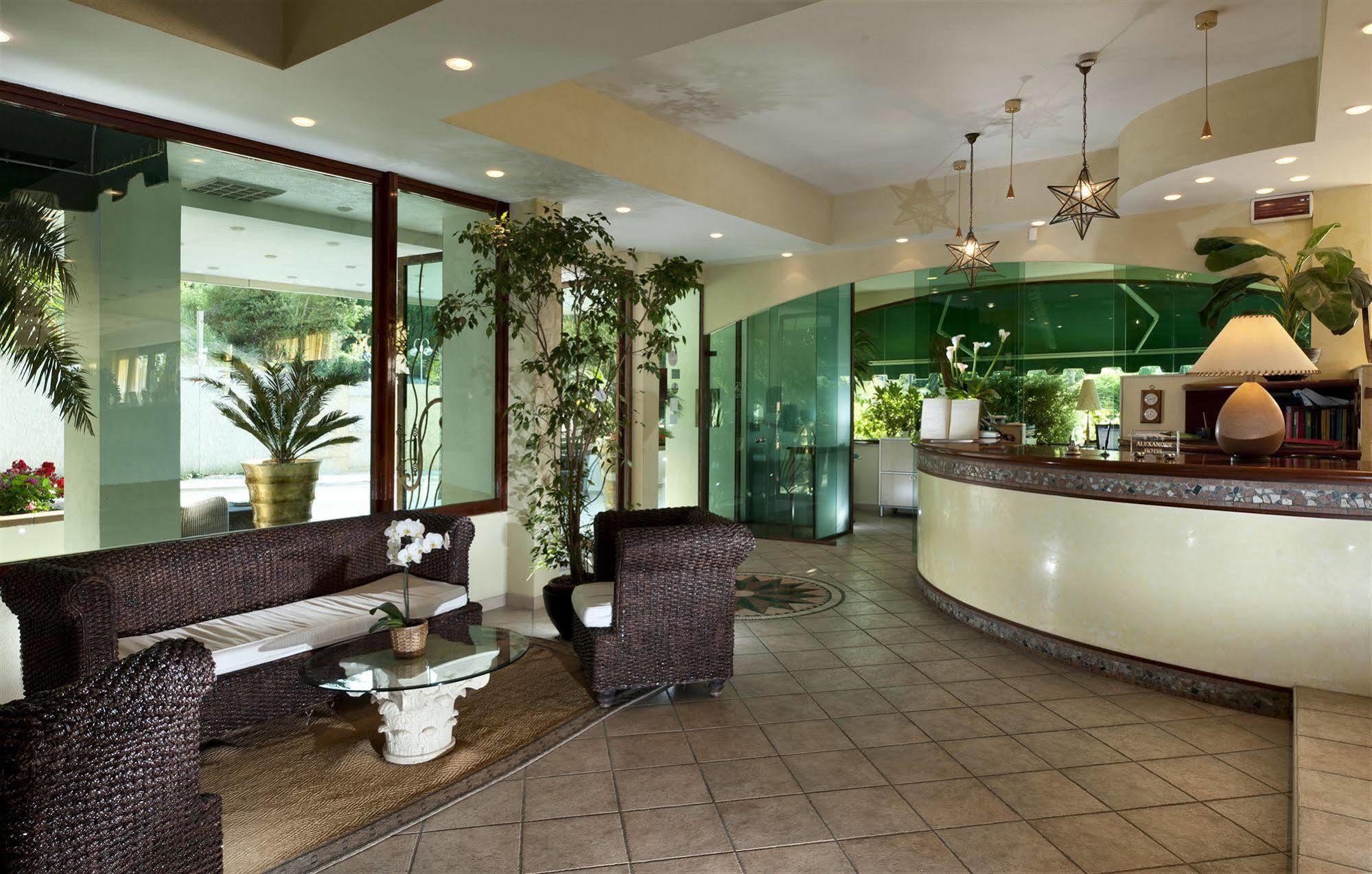 Hotel Alexander 4*